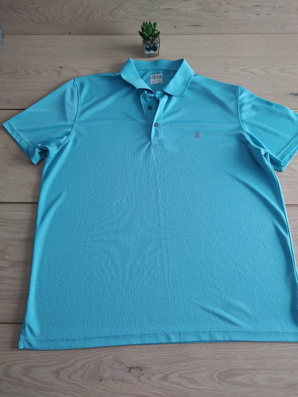 Polo Izod shirt men Size XL Color Blue Good Condition Short Sleeve Polyester